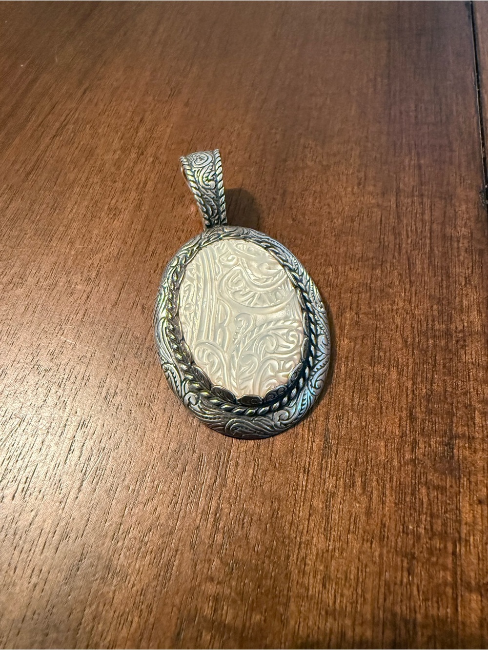 Carolyn Pollack Silver Oval Engraved Mother of Pearl Pendant Necklace